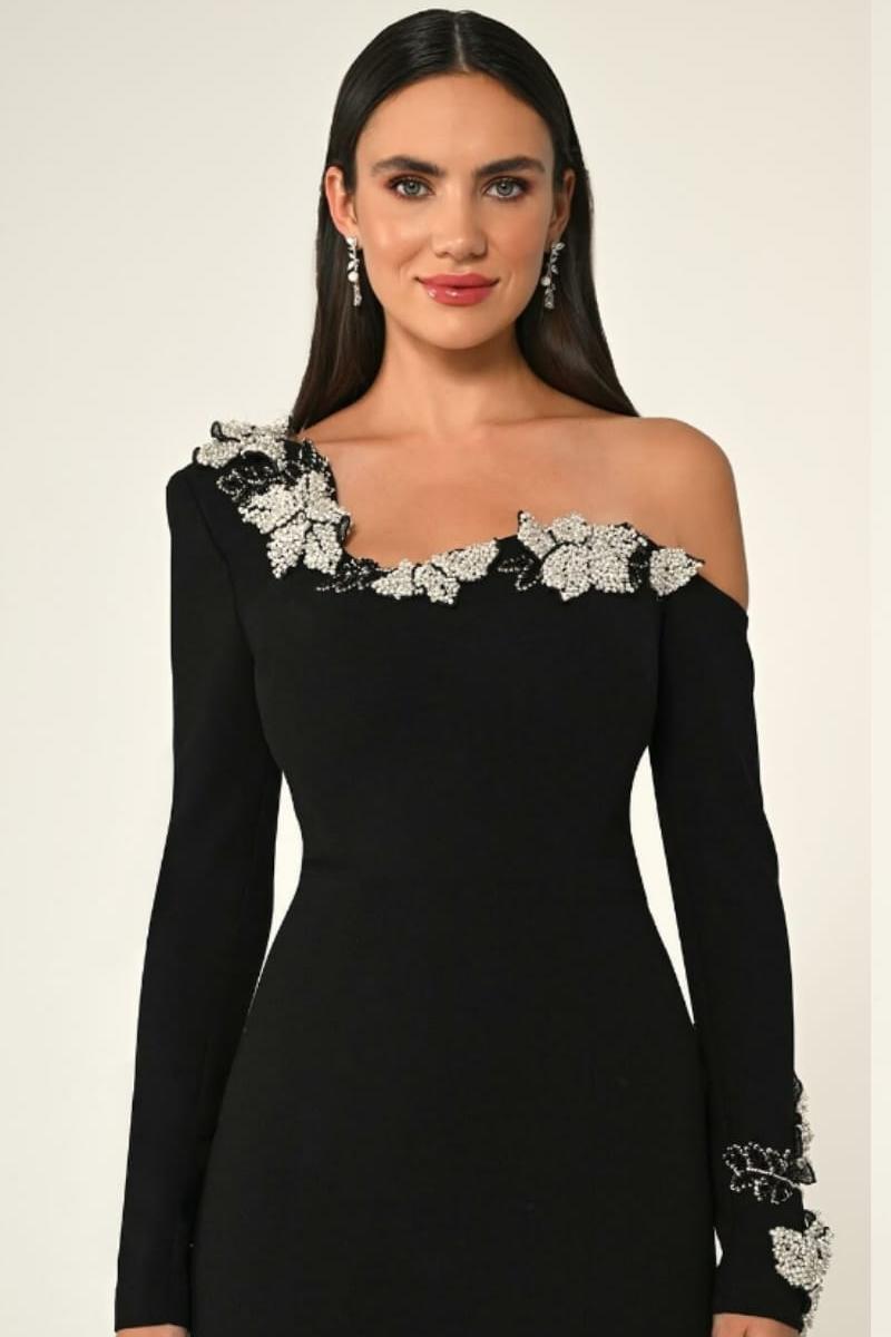 Beautiful Black Off-the-Shoulder Long-Sleeve Slim Split Prom Dress with Beadings | Ballbella