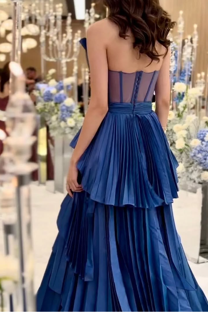 Elegant Dark Navy Sleeveless Strapless Long Pleated Prom Dress with Split | Ballbella