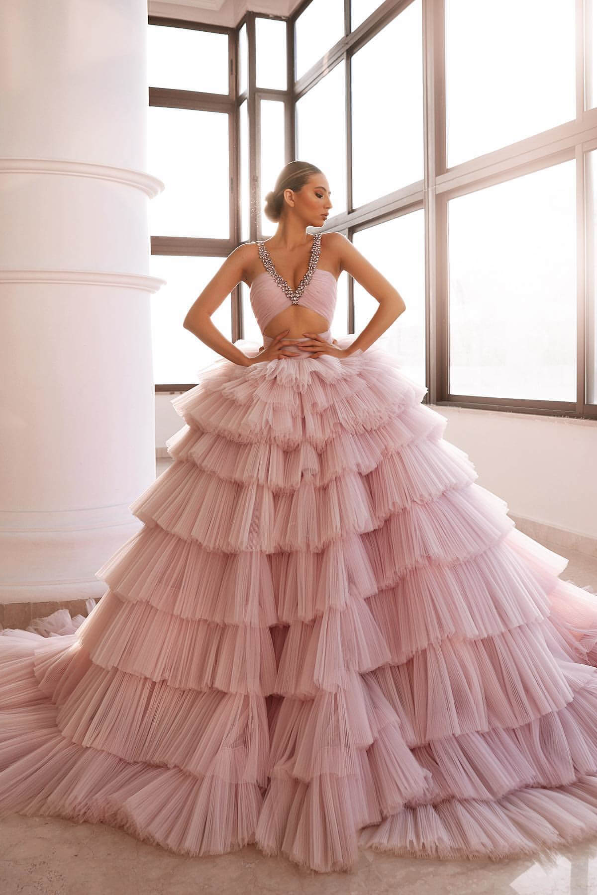 Luxurious Pink V-Neck Sleeveless Prom Dress with Tulle Layer | Ballbella