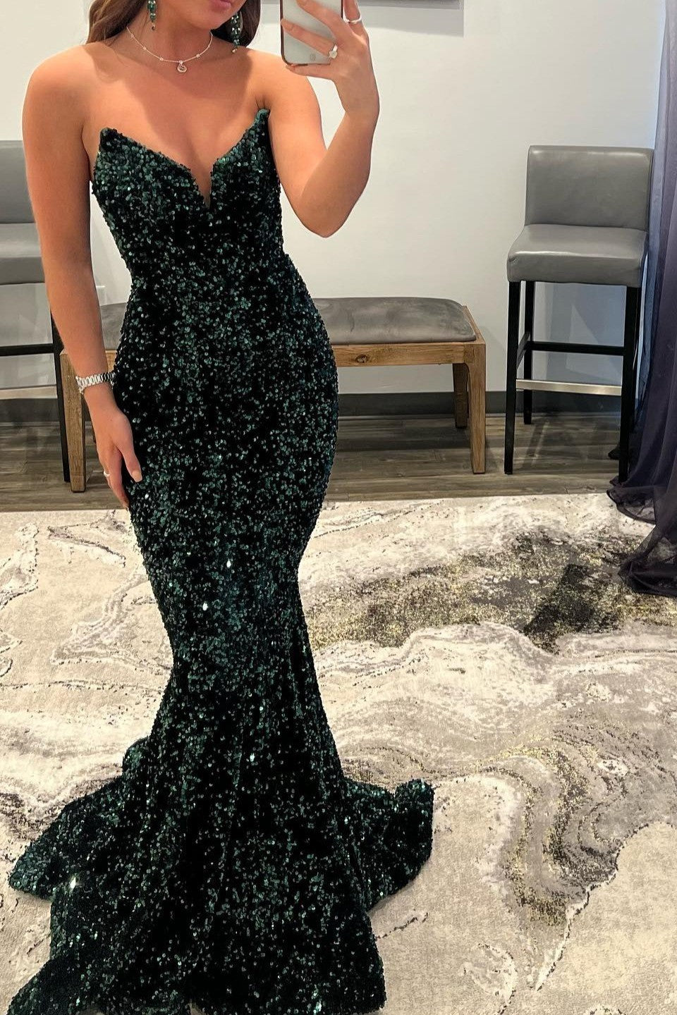 Dark Green Long V-Neck Mermaid Prom Dress with Sequins | Ballbella