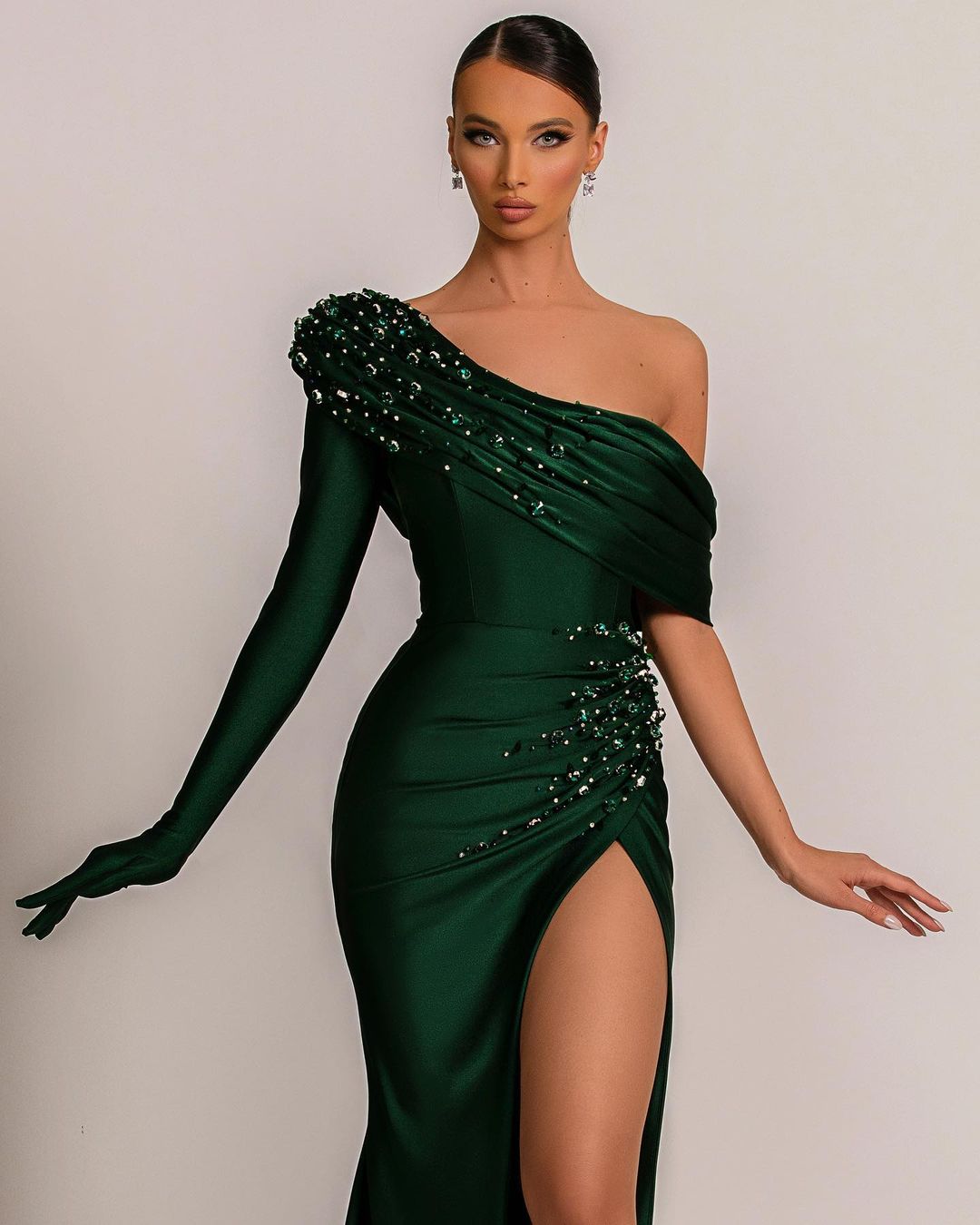 Beautiful Dark Green One-Shoulder Long Sleeve Evening Dress with Beaded Mermaid Split | Ballbella