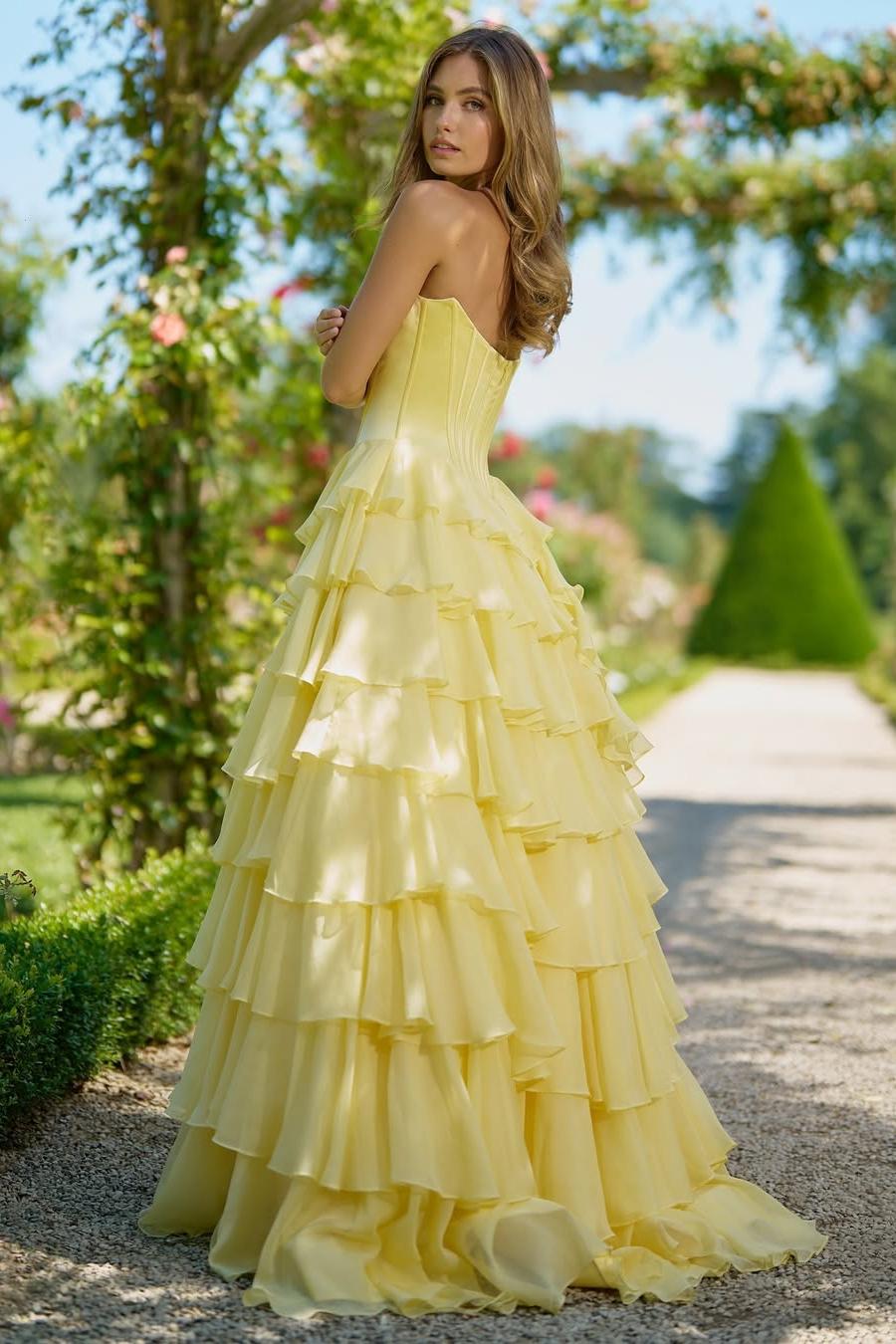 Elegant Daffodil Chiffon Strapless Prom Dress with Appliques & Ruffles | Ballbella