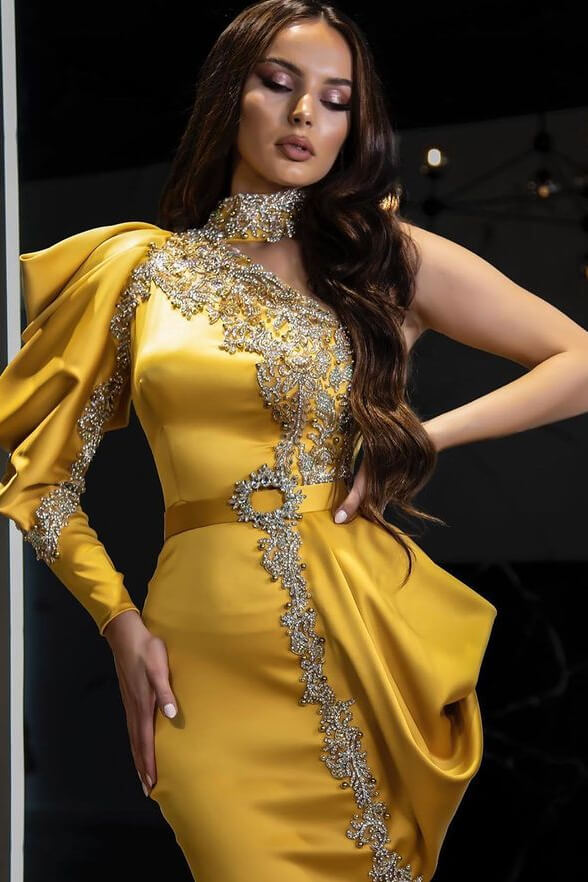 Halter Yellow Mermaid One-Shoulder Long-Sleeve Evening Dress with Beadings | Ballbella