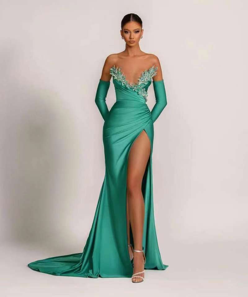 Charming Mermaid V-Neck Split Beadings Evening Dress with Gloves | Ballbella