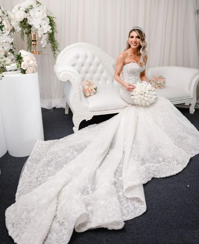 Gorgeous Sweetheart Mermaid Wedding Dress with Appliques Lace and Backless