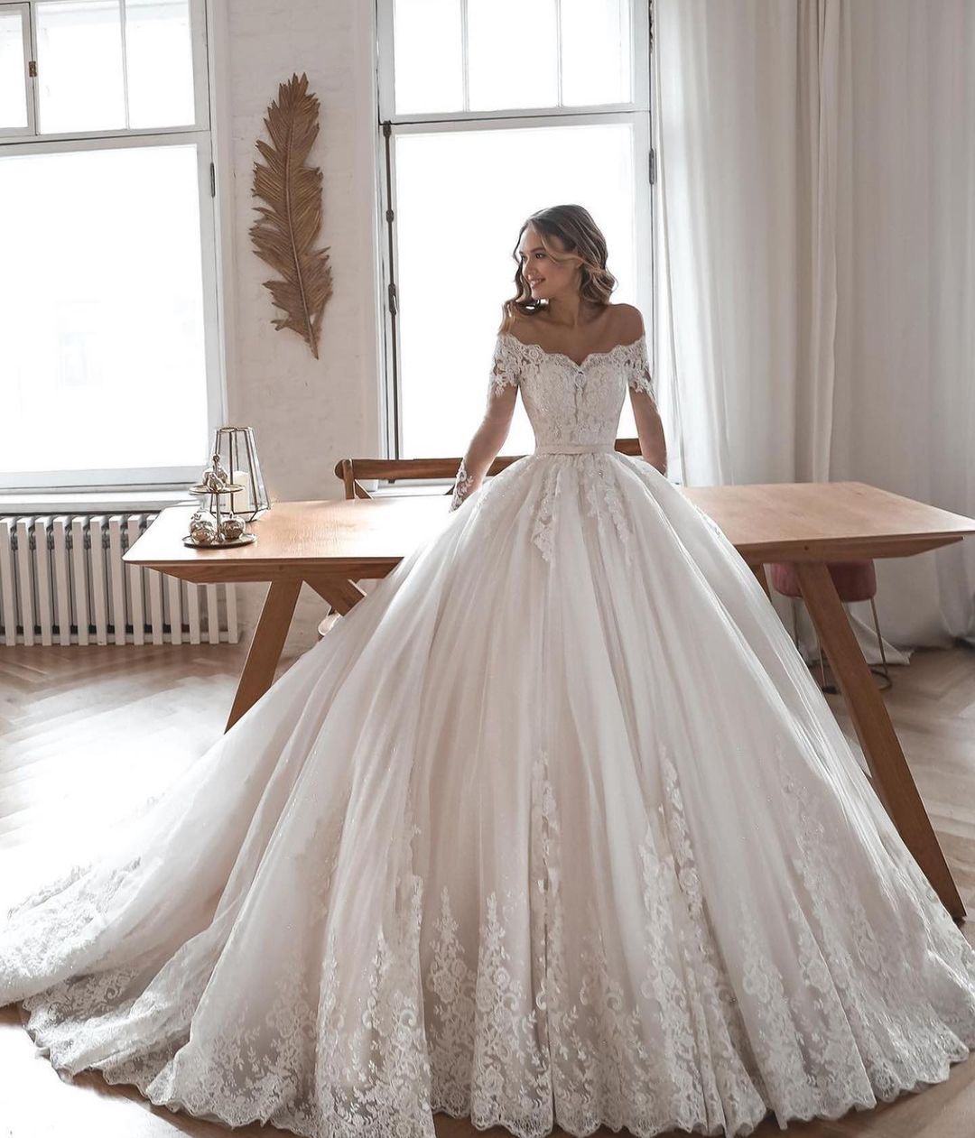 Gorgeous Lace Tulle Sleeves Long Ball Gowns Wedding Dresses