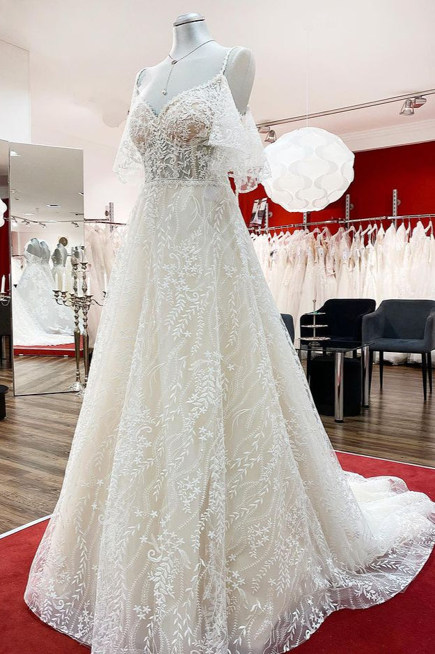 Modest Long Sleeves Sweetheart Wedding Dress With Tulle Lace Appliques