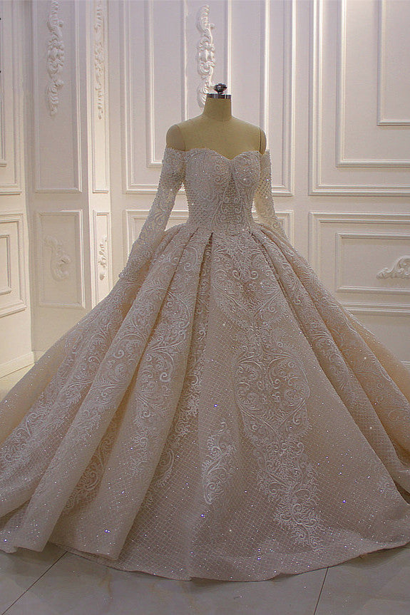 Gorgeous Long Sleeves Ball Gown Wedding Dress With Appliques Lace