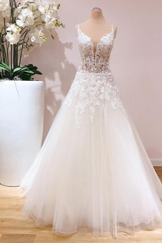 Romantic A-line Wedding Dress with Spaghetti Straps and Appliques Lace Tulle