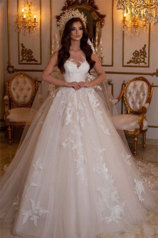 Tulle Ball Gown Sweetheart Wedding Dress with Flower Embroidery