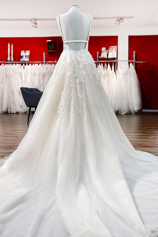 Elegant Long Princess V-neck Backless Wedding Dress With Lace Tulle