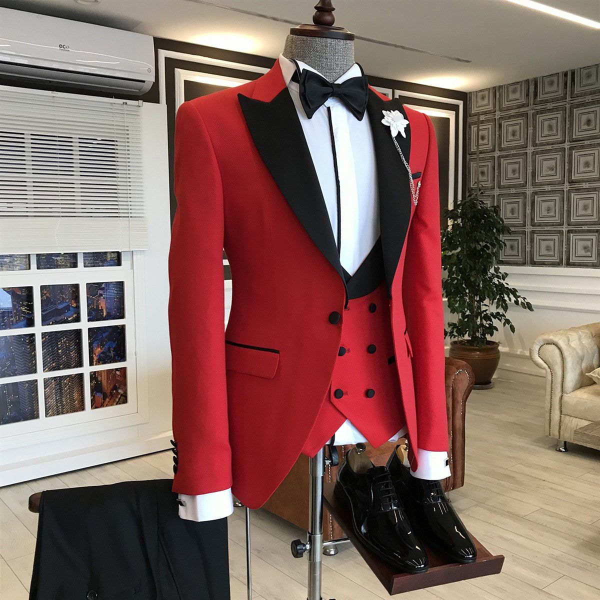 Look Sharp in the 2022 Popular Red Three Pieces Mens Wedding Suit with Black Peaked Lapel