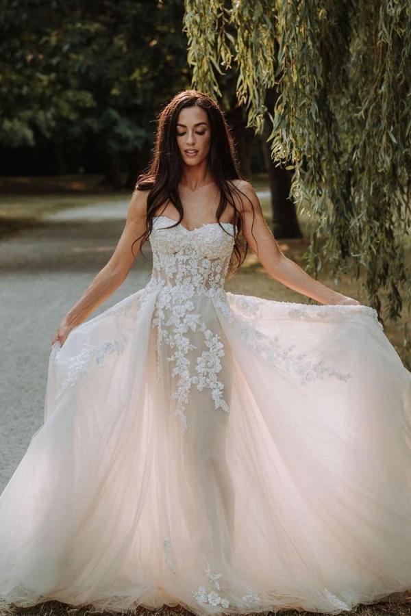 Romantic Sweetheart Lace A-Line Floor-length Wedding Dress