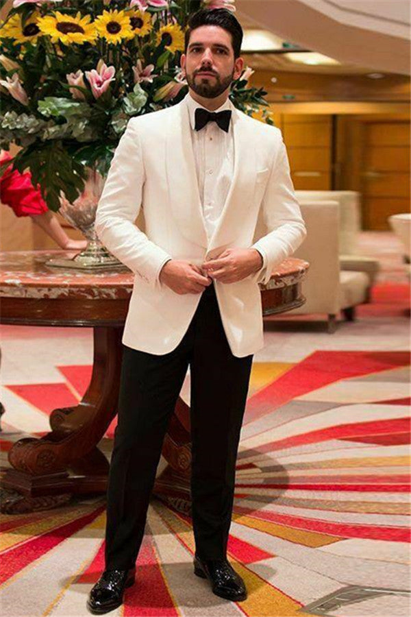 Chic White Shawl Lapel Fit Men's Wedding Suit With One Button