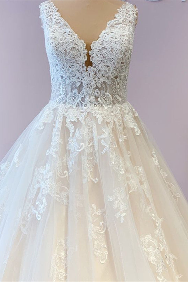 Wide Straps Tulle Wedding Dress With Appliques Lace for A-Line Floor-length Look