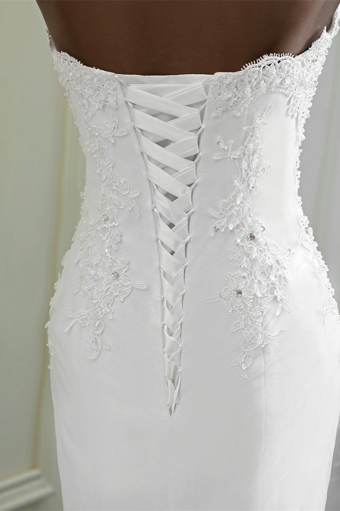 Elegant Strapless Mermaid Wedding Dress with Lace Appliques and Beadings