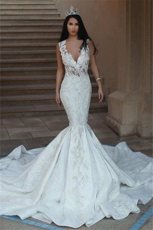 Mermaid Sleeveless V-Neck Wedding Dress With Lace Appliques