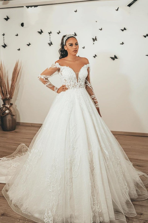 Classy A-Line Sweetheart Long Sleeves Floor-length Tulle Wedding Dress With Appliques Lace