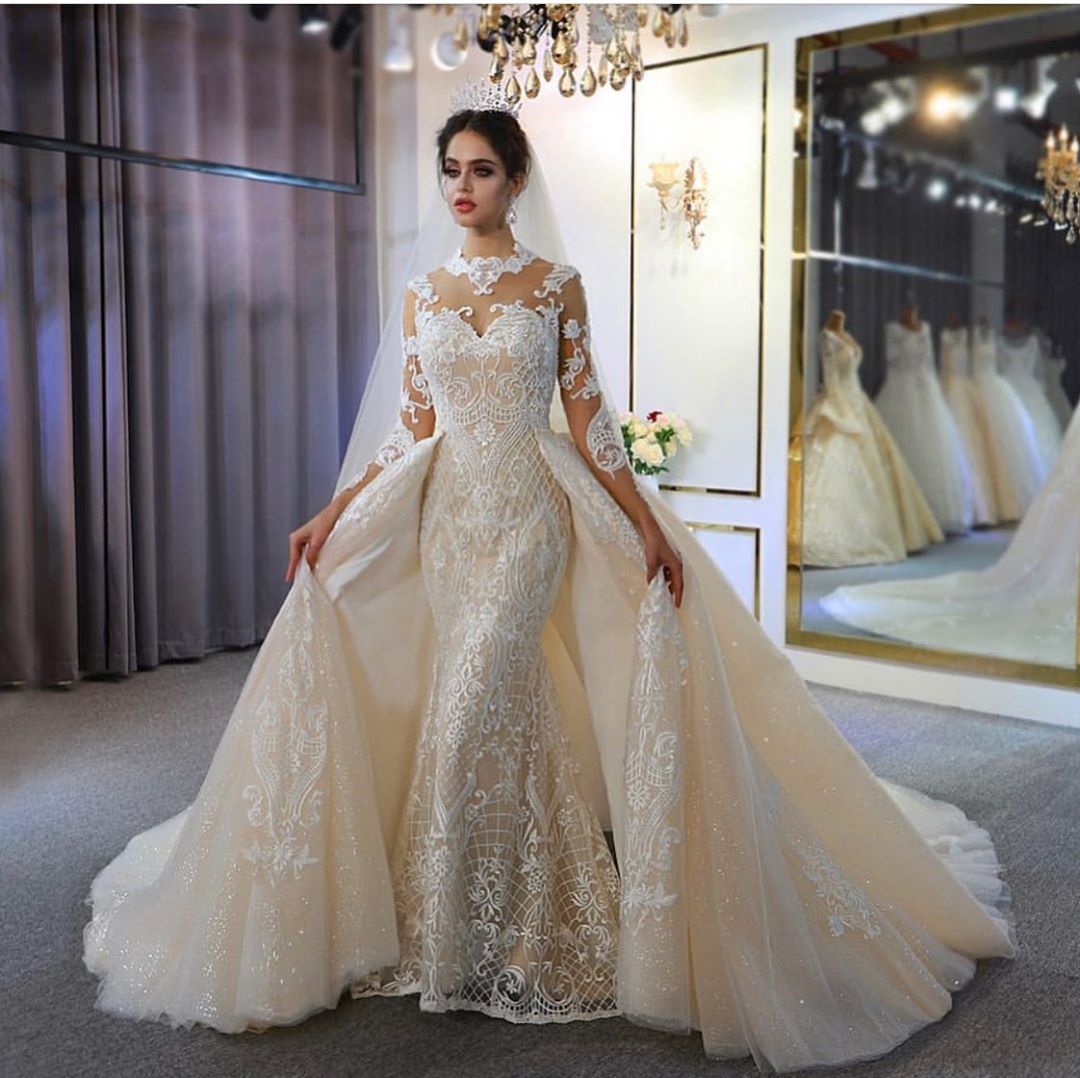 Gorgeous A-Line Sweetheart Wedding Dress with Appliques Lace