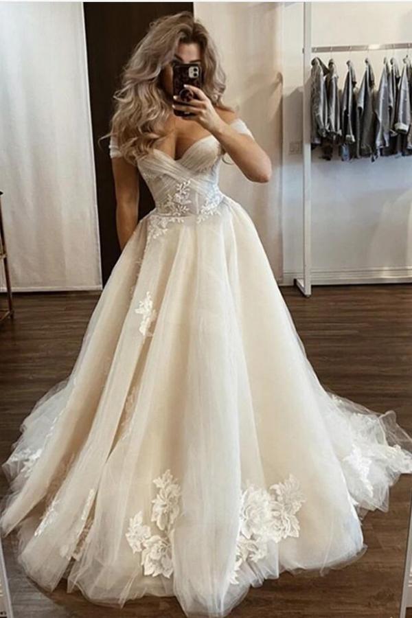 Classy A-line Off-the-shoulder Wedding Dress with Tulle Lace