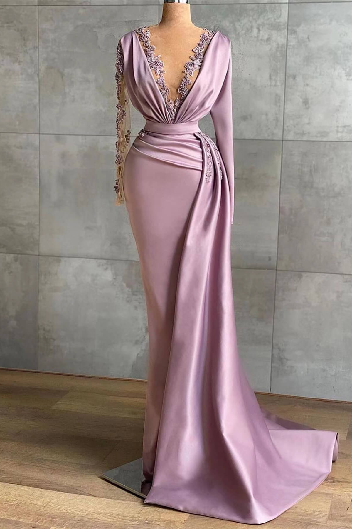 Lavender V Neck Prom Dress With Ruffles and Applique Mermaid Long Sleeves