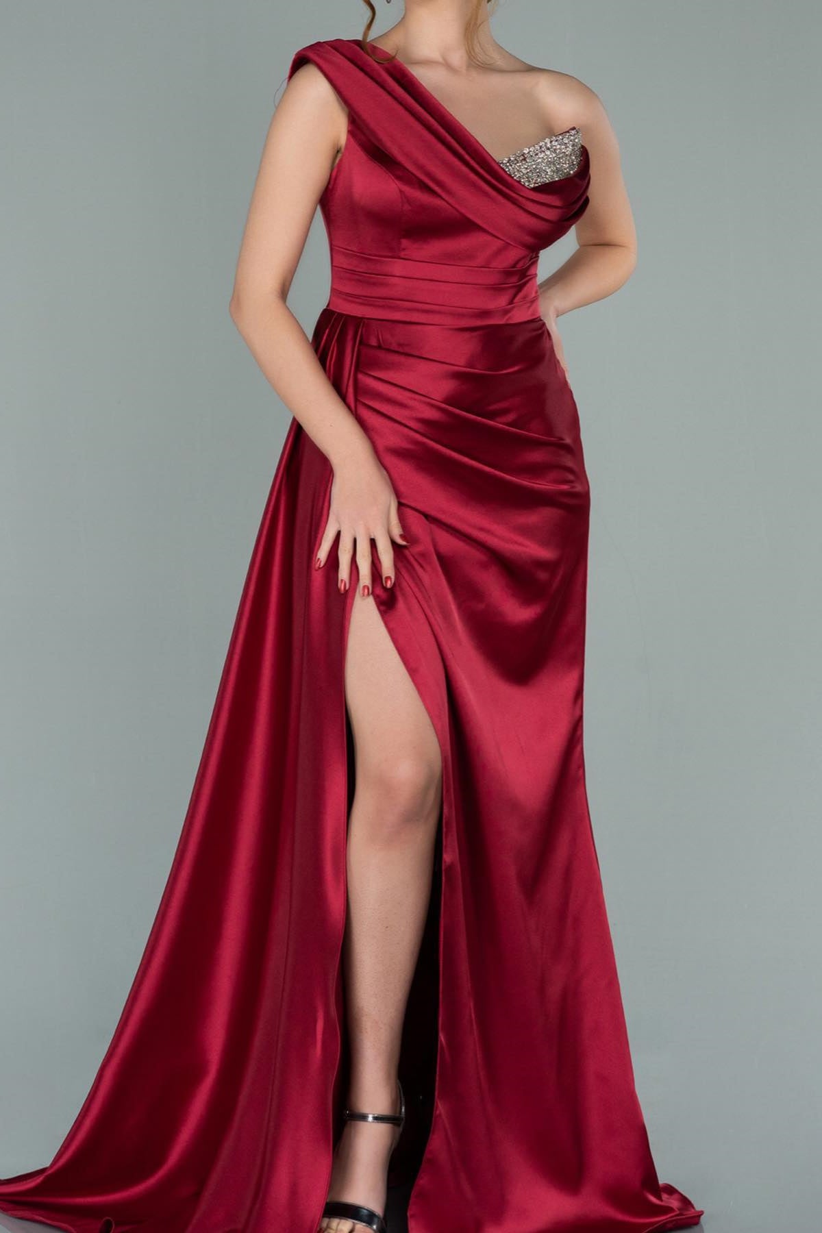 Gorgeous Burgundy One Shoulder V-Neck Slit Prom Dress With Sequins Mermaid