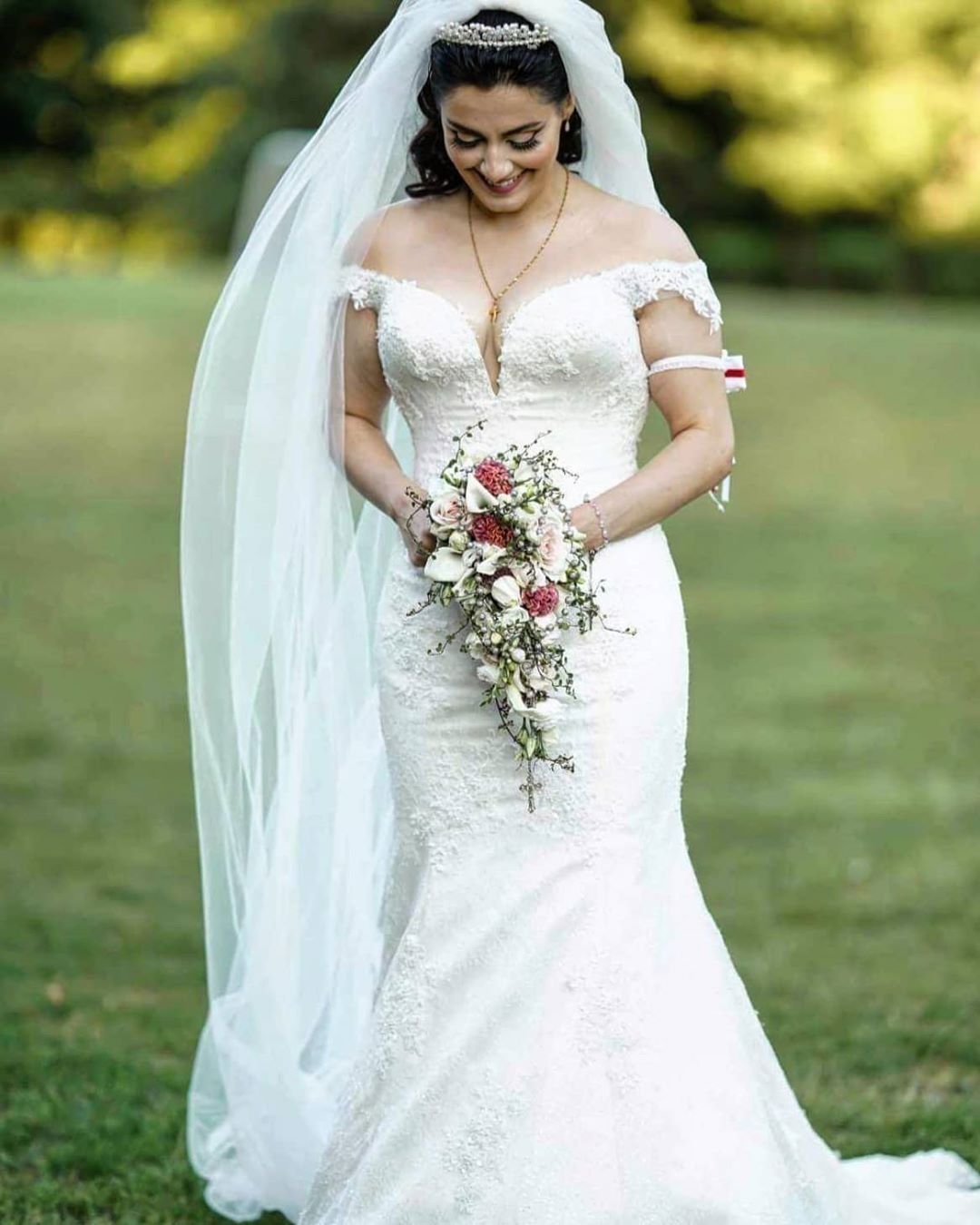 Long Mermaid Lace Off-the-shoulder Wedding Dress