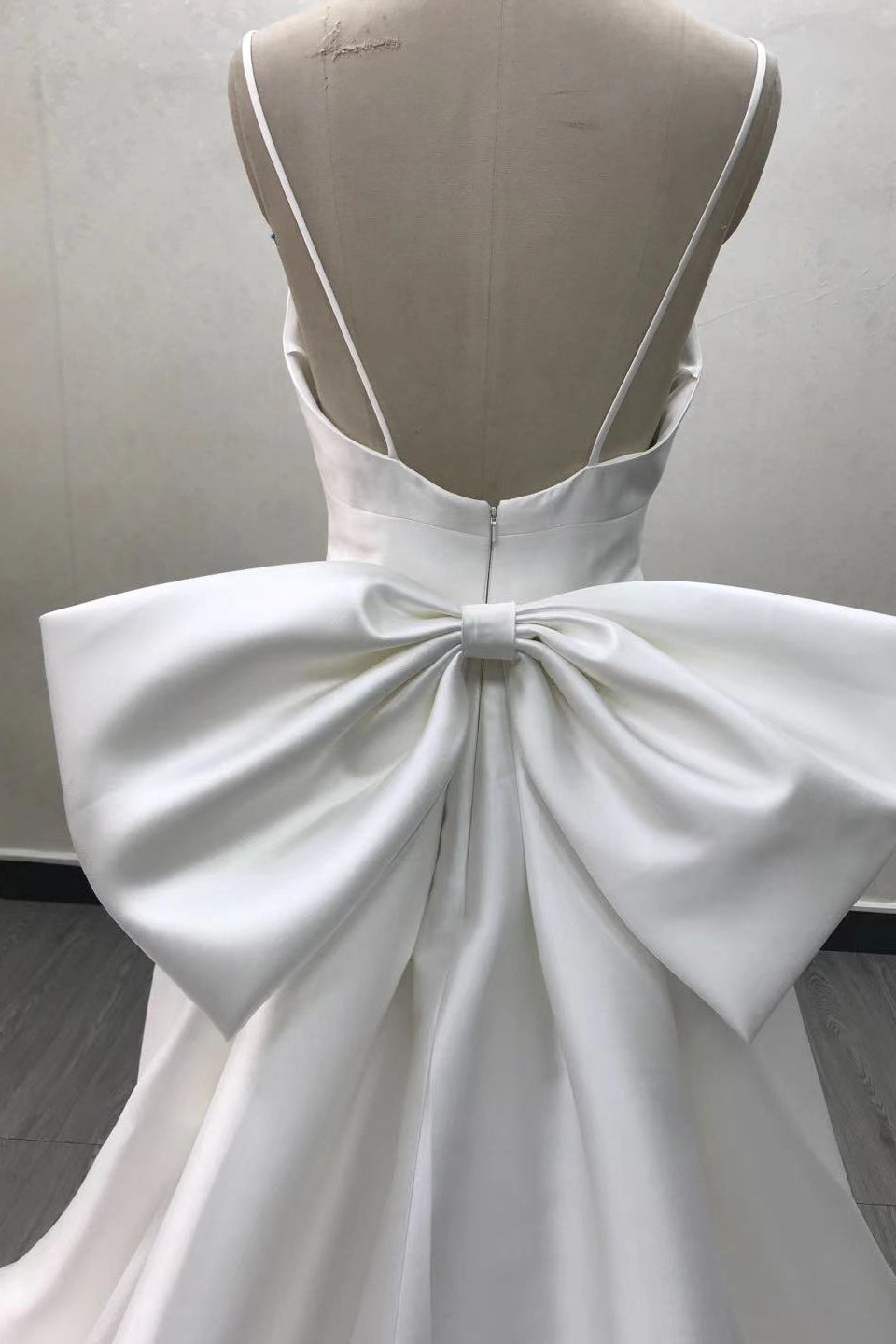 White A Line Taffeta Wedding Dress with Spaghetti Straps and Bow