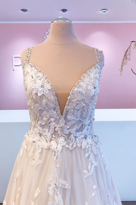 Romantic Sweetheart Wedding Dress With Appliques Lace Tulle