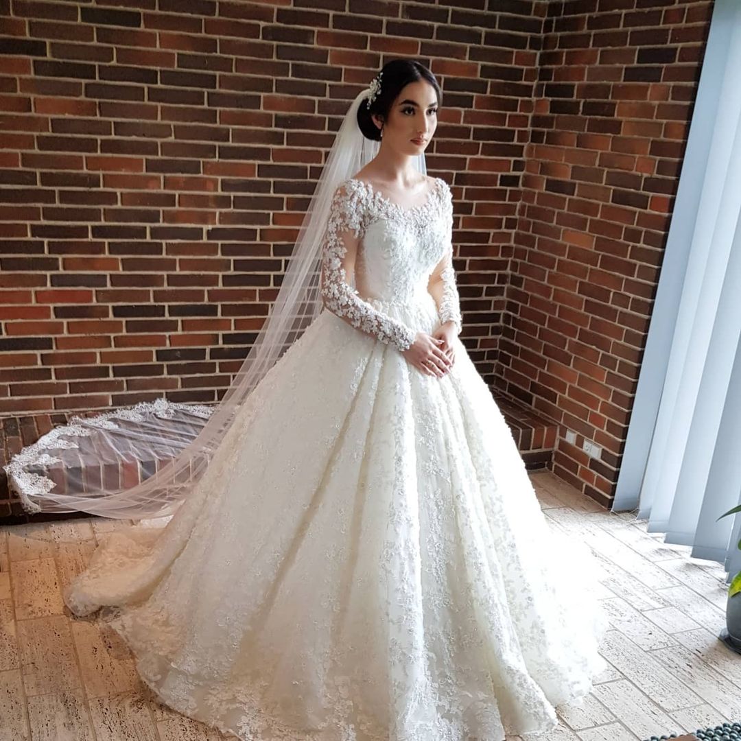 Elegant Princess Lace Wedding Dresses with Long Sleeves