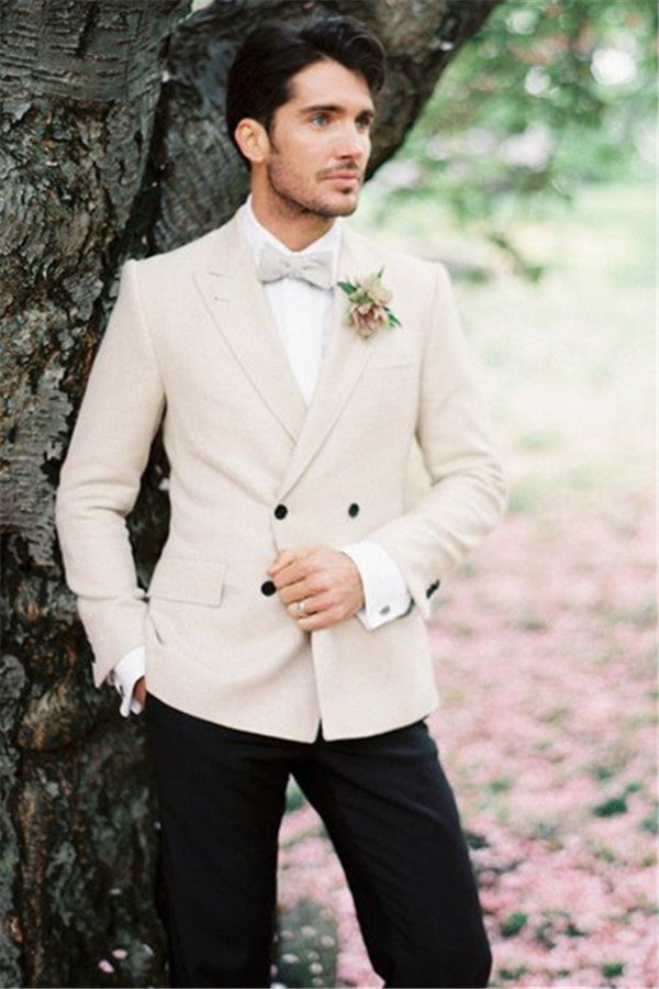 Ivory 2-Piece Tailcoat Set for Groomsmen & Best Man - Perfect for Your Wedding Day