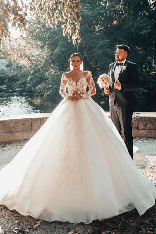 Elegant Lace Off-The-Shoulder Ball Gown Wedding Dress