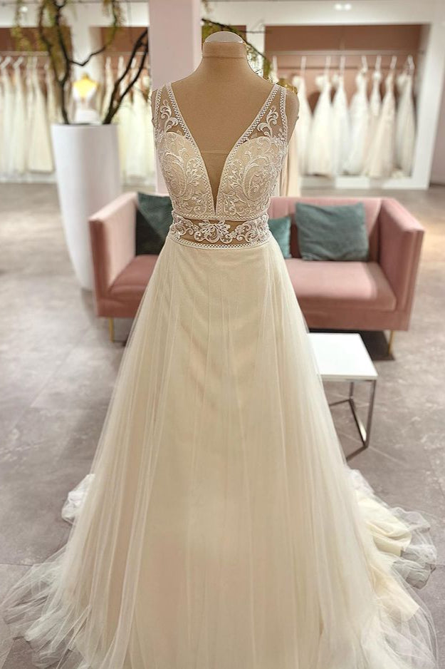 Sweetheart A-Line Wedding Dress With Appliques Lace