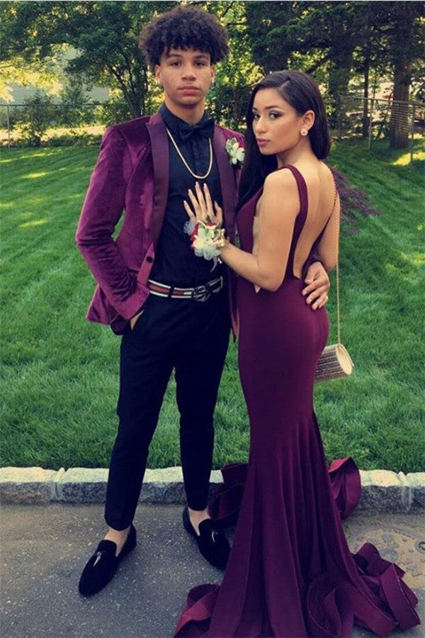 Two Pieces Casual Peak Lapel Prom Suit For Party With Burgundy Velvet