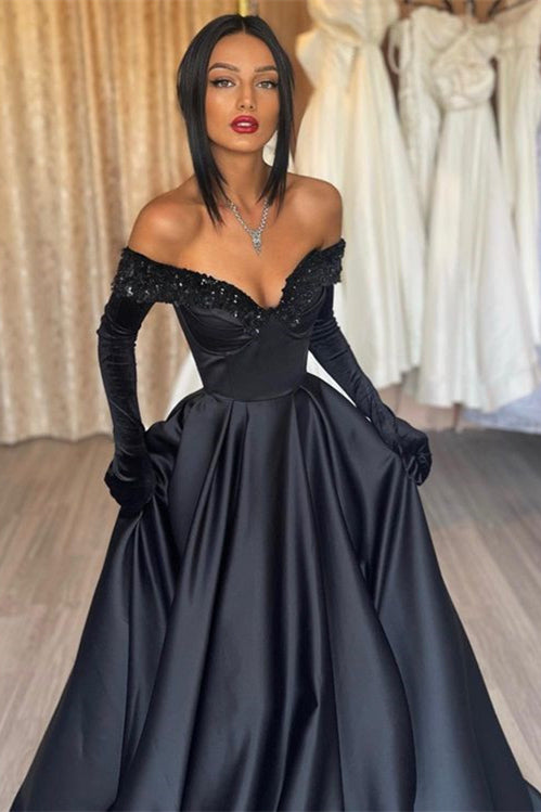 Gorgeous A Line Black Sweetheart Evening Dress With Appliques