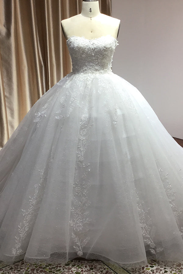 Beautiful Off The Shoulder Sweetheart Ball Gown Wedding Dress With Appliques