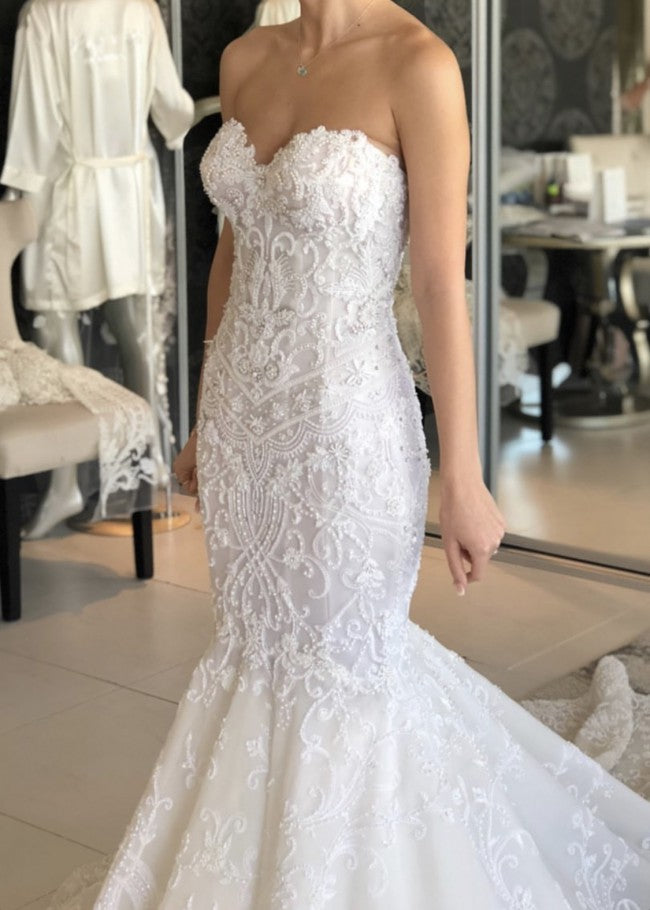 Gorgeous Sweetheart Mermaid Wedding Dress with Appliques Lace and Backless