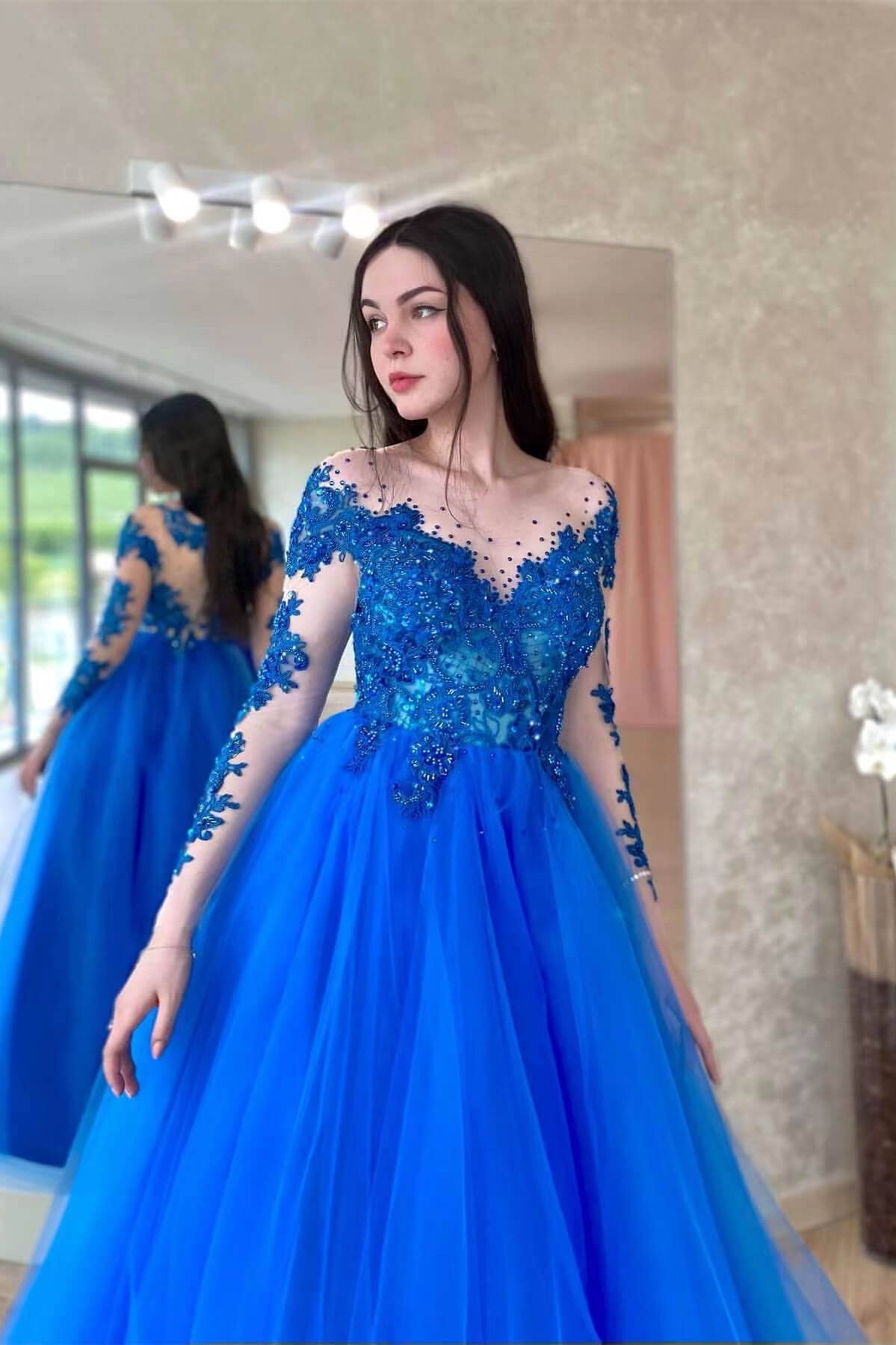 Amazing Royal Blue Long Sleeves Tulle Prom Dress with Appliques