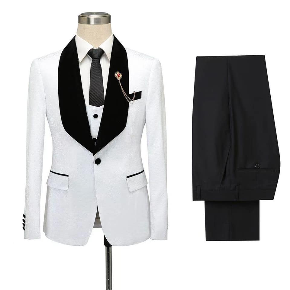 One Button White Jacquard Wedding Tuxedo With Black Lapel