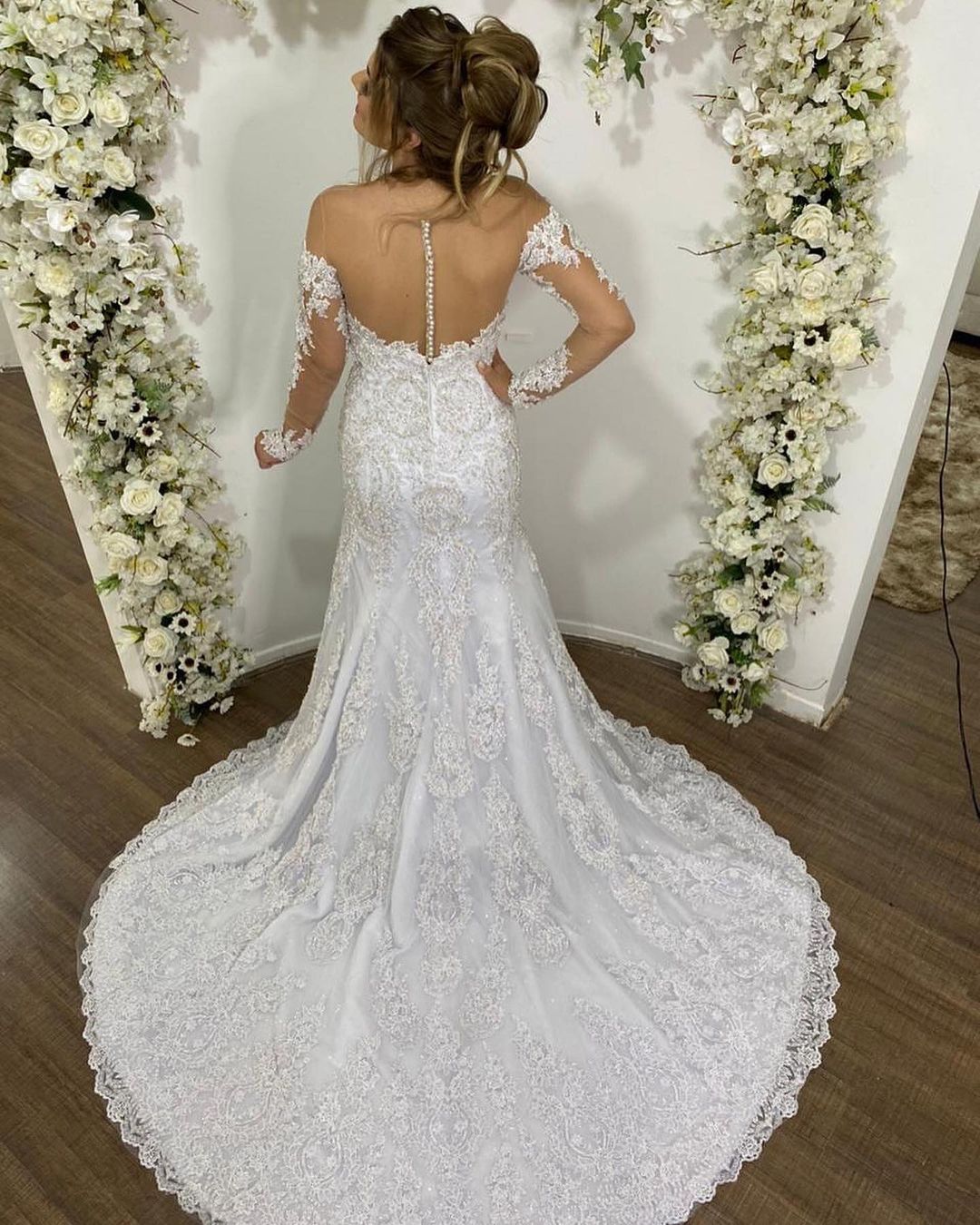 Beautiful Mermaid Lace Wedding Dress with Tulle Sleeves and Off-the-shoulder Design