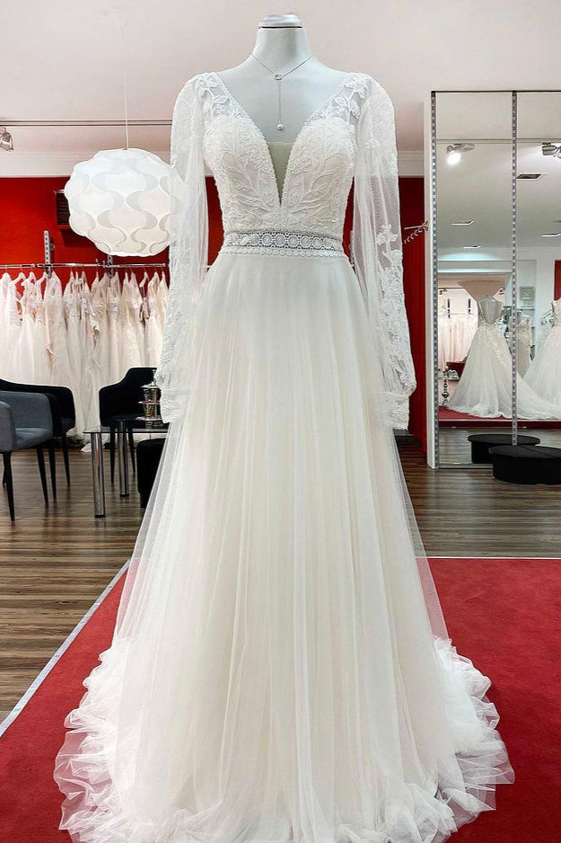 Long A-line Sweetheart Appliques Wedding Dress With Sleeves and Tulle Beadings Lace