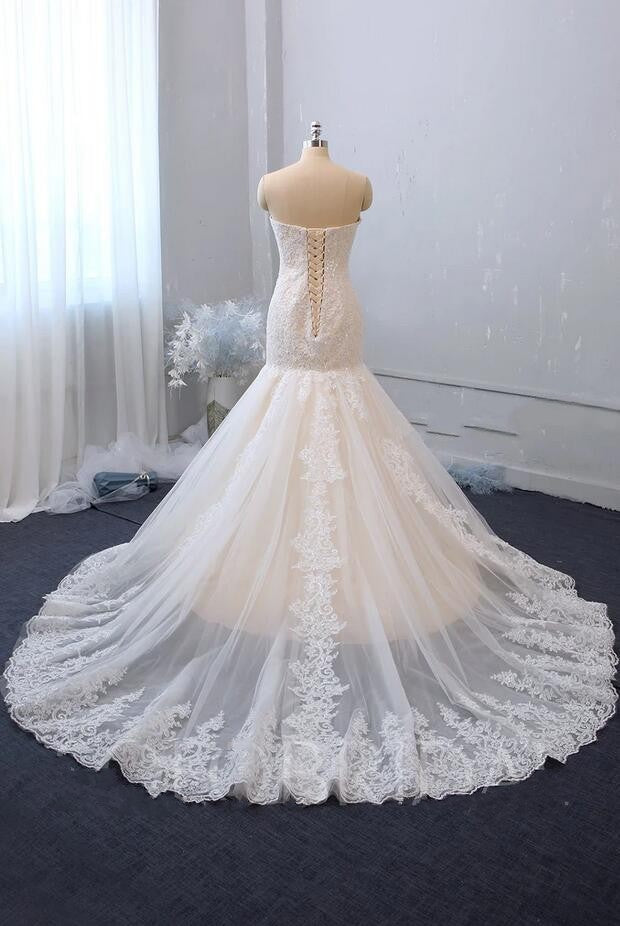 Classy Sweetheart Backless Tulle Long Mermaid Wedding Dress With Appliques Lace