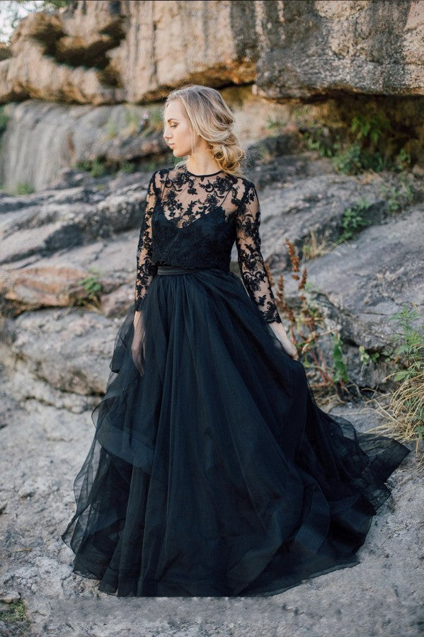Vintage Black A-Line Long Sleeves Wedding Dress with Ruffles and Appliques Lace Tulle
