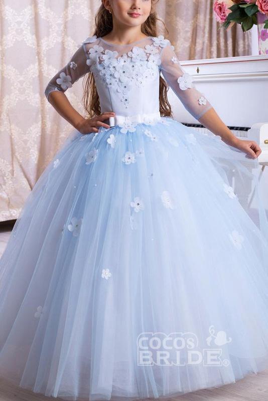 Light Blue Ball Gown Flower Girls Dress with Scoop Neck 3/4 Sleeves