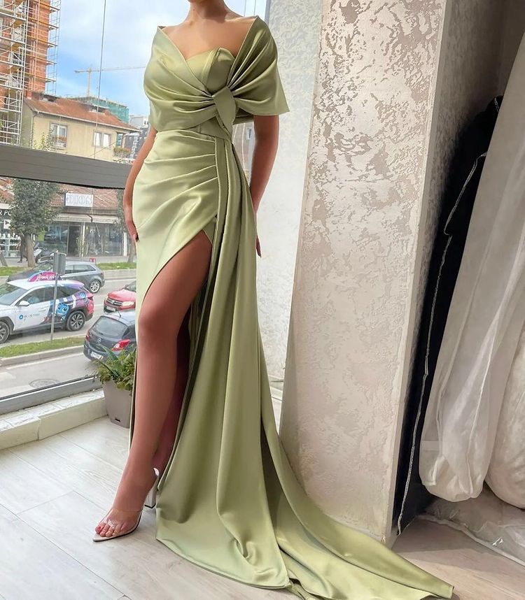 Gorgeous V-Neck Prom Dress With Slit & Ruffle Pleat in Dusty Sage