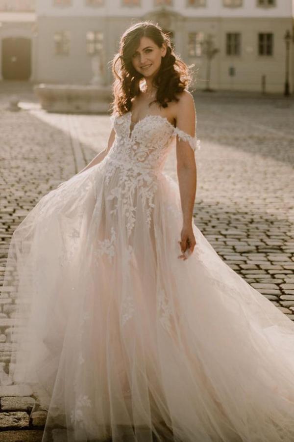 Elegant Long A-line Off-the-Shoulder Lace Tulle Wedding Dress