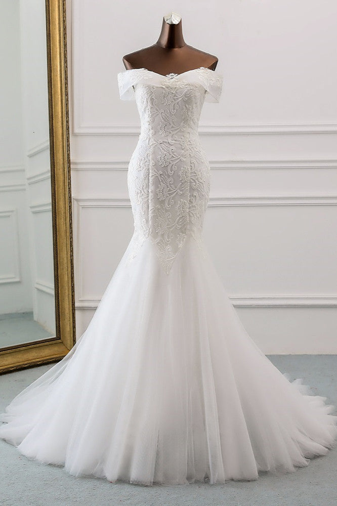 Luxurious Off-the-Shoulder Mermaid Wedding Dress With Tulle Lace