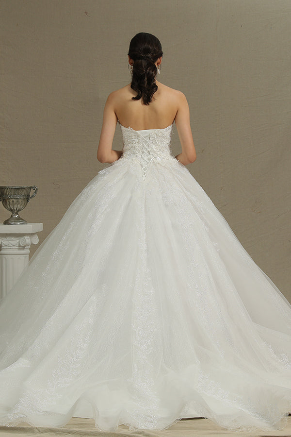 Beautiful Off The Shoulder Sweetheart Ball Gown Wedding Dress With Appliques