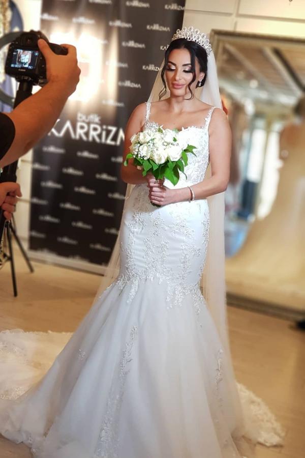 Gorgeous Tulle Mermaid Wedding Dress with Appliques Lace