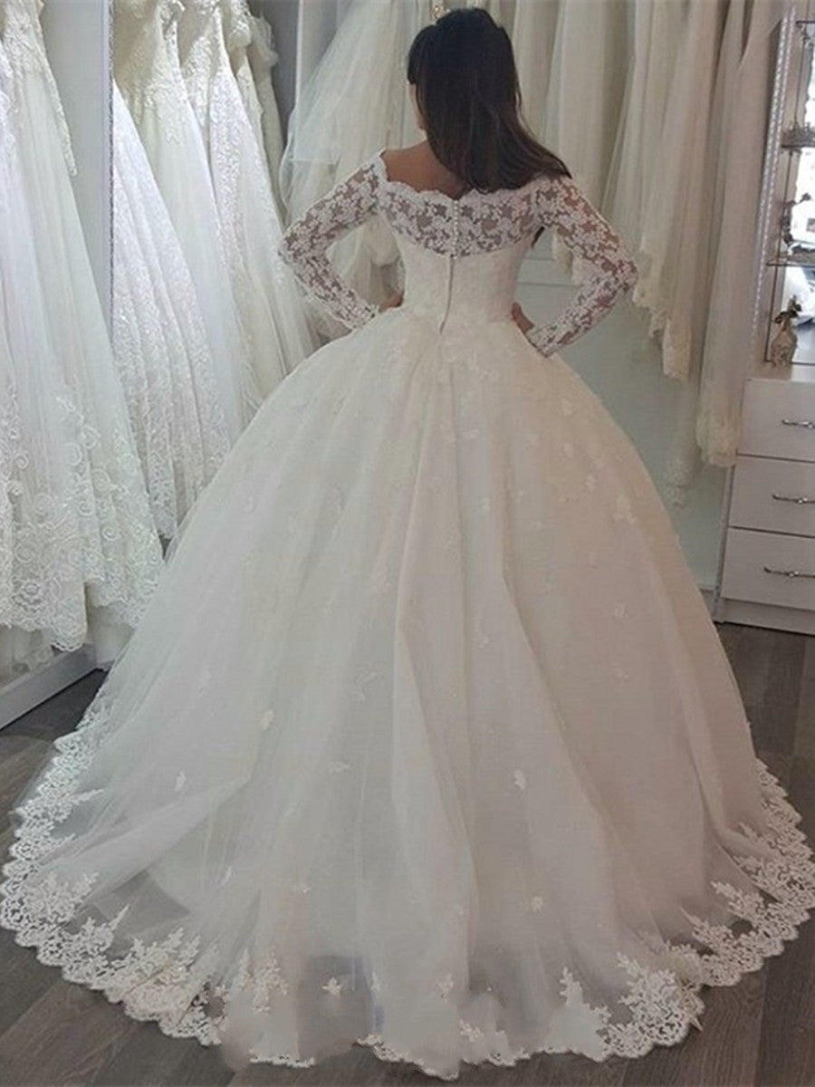 Elegant Off-the-Shoulder Long Sleeves Wedding Dress with Appliques Lace